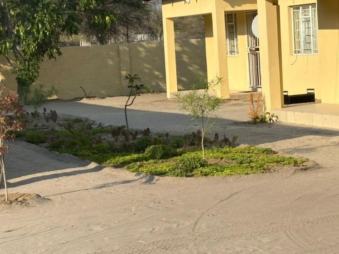 Thito Manor Apartment Maun ภายนอก รูปภาพ